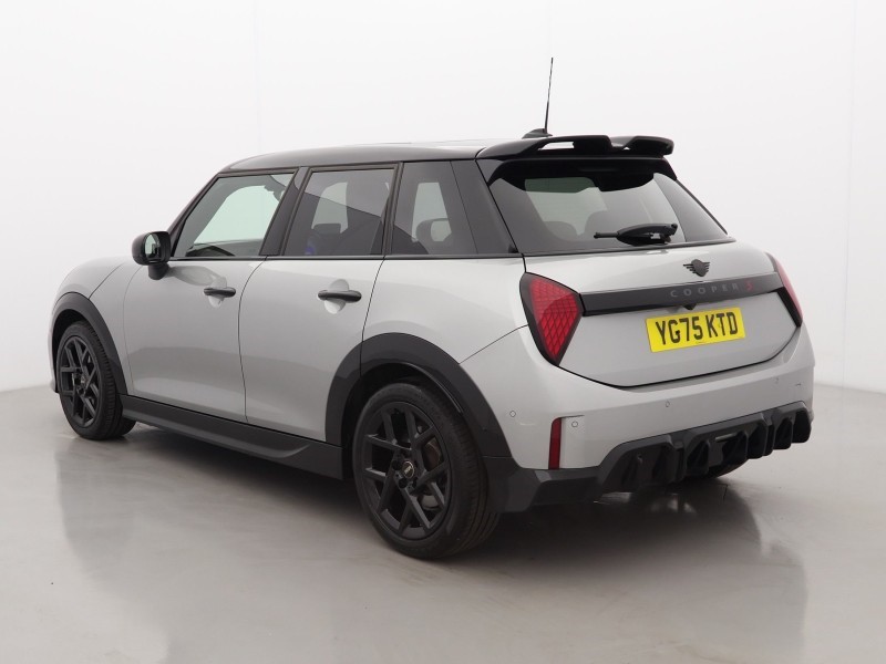 2025 (75) MINI COOPER 2.0 S Sport 5dr Auto 5831306
