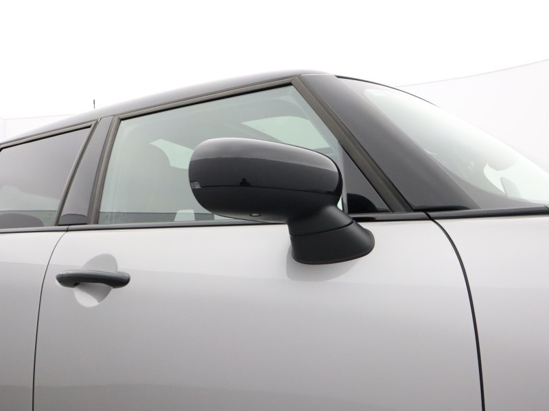 2025 (75) MINI COOPER 2.0 S Sport 5dr Auto 5831322