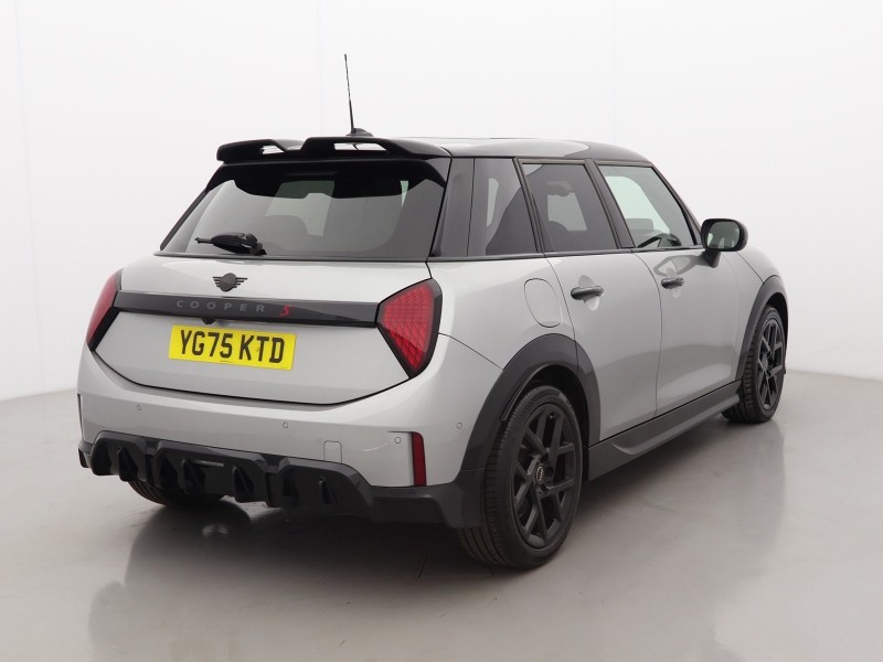 2025 (75) MINI COOPER 2.0 S Sport 5dr Auto 5831308
