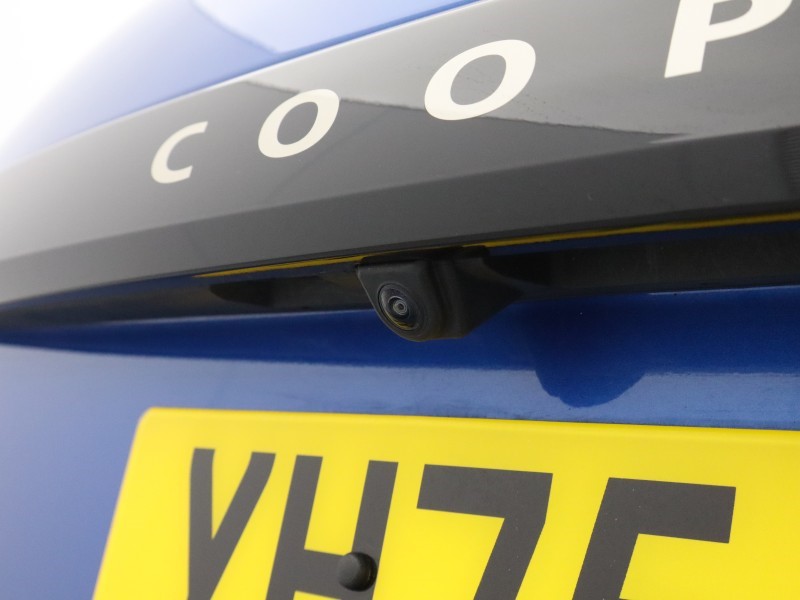 2025 (75) MINI COOPER 2.0 S Exclusive 5dr Auto 5812079
