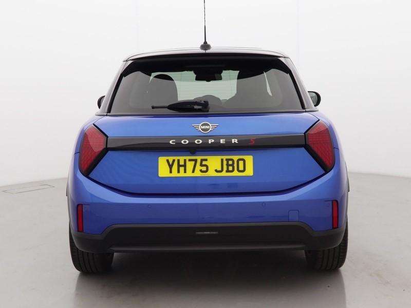 2025 (75) MINI COOPER 2.0 S Exclusive 5dr Auto 5812072
