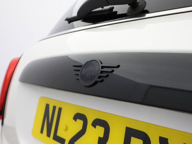 2023 (23) MINI HATCHBACK 1.5 Cooper Sport 3dr Auto 5801183
