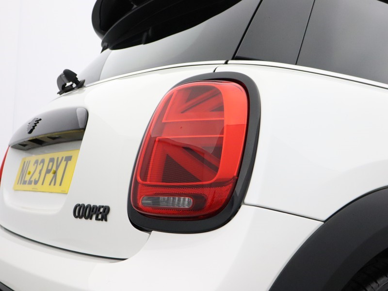 2023 (23) MINI HATCHBACK 1.5 Cooper Sport 3dr Auto 5801181