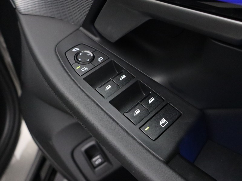 2025 (75) BMW I5 250kW eDrive40 M Sport 84kWh 4dr Auto 5799384