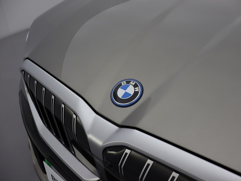 2025 (75) BMW I5 250kW eDrive40 M Sport 84kWh 4dr Auto 5799400