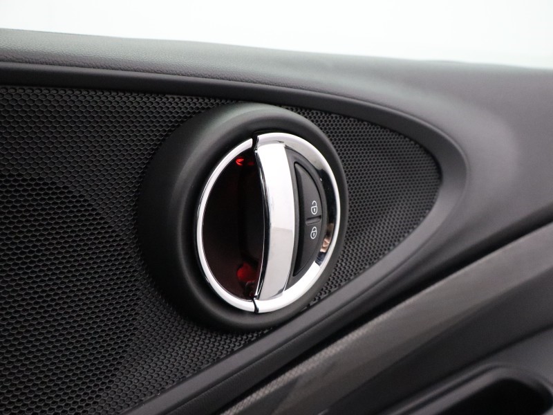 2020 (20) MINI CLUBMAN 1.5 Cooper Exclusive 6dr Auto 5931670