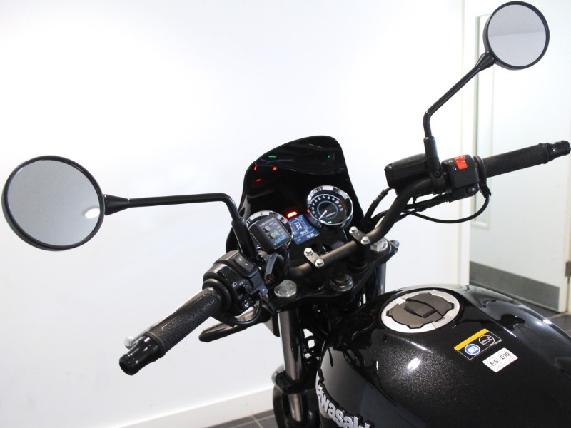 2024 (24) Kawasaki Z650 RS 4258797