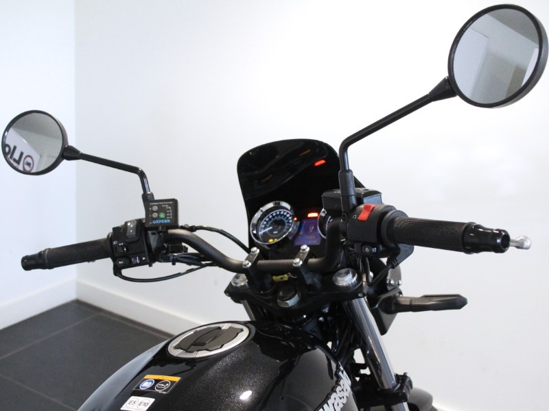 2024 (24) Kawasaki Z650 RS 4258802