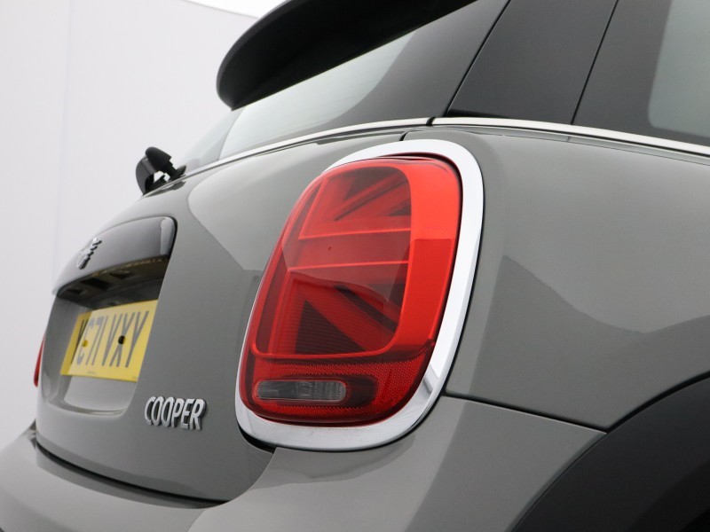 2021 (71) MINI HATCHBACK 1.5 Cooper Classic 3dr 5855130