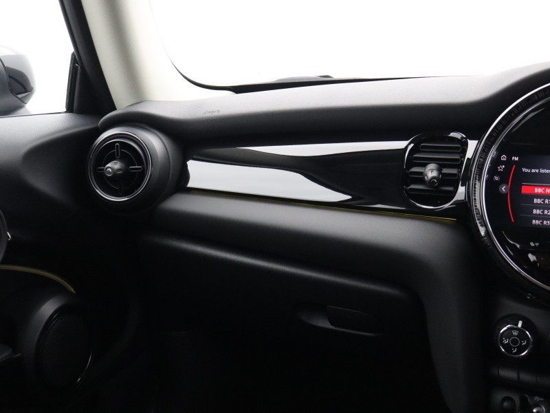 2021 (71) MINI HATCHBACK 1.5 Cooper Classic 3dr 5855167
