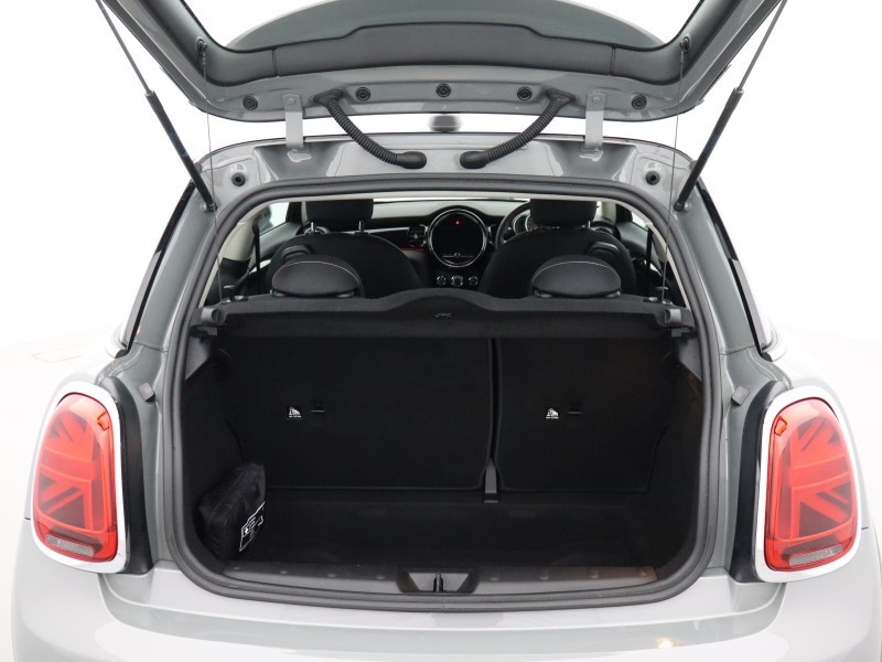 2021 (71) MINI HATCHBACK 1.5 Cooper Classic 3dr 5855134