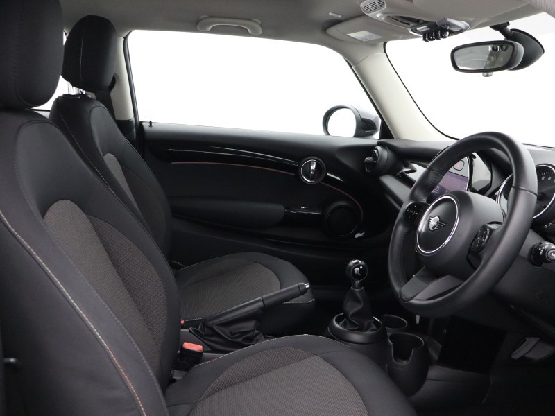 2021 (71) MINI HATCHBACK 1.5 Cooper Classic 3dr 5855142