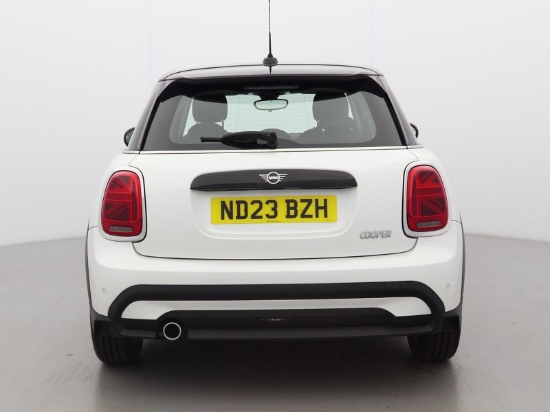 2023 (23) MINI HATCHBACK 1.5 Cooper Classic Premium 5dr Auto 5818618