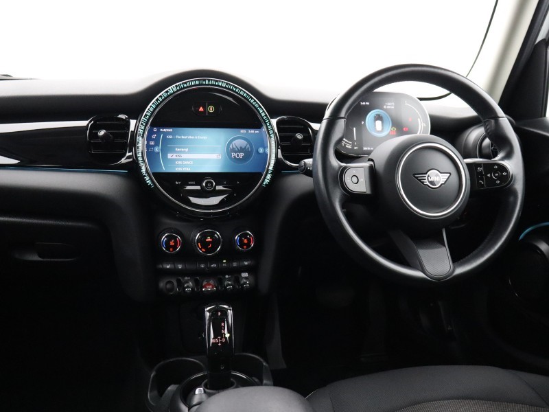 2023 (23) MINI HATCHBACK 1.5 Cooper Classic Premium 5dr Auto 5818280