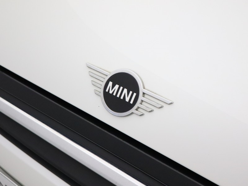 2023 (23) MINI HATCHBACK 1.5 Cooper Classic Premium 5dr Auto 5818242