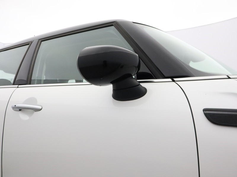 2023 (23) MINI HATCHBACK 1.5 Cooper Classic Premium 5dr Auto 5818243