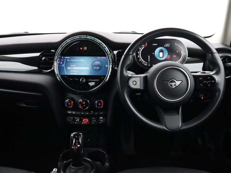2023 (23) MINI HATCHBACK 1.5 Cooper Classic Premium 5dr Auto 5818278