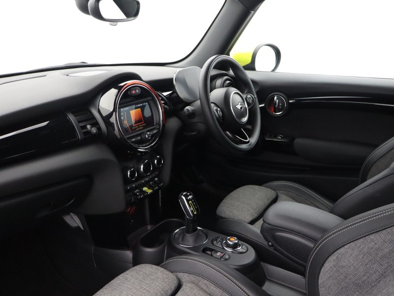 2020 (70) MINI HATCHBACK 135kW Cooper S Level 2 33kWh 3dr Auto 5883924