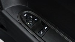 2024 (74) MINI COOPER 1.5 C Exclusive 3dr Auto 5930548