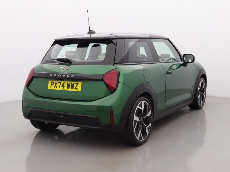 2024 (74) MINI COOPER 1.5 C Exclusive 3dr Auto 5930528