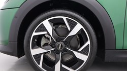 2024 (74) MINI COOPER 1.5 C Exclusive 3dr Auto 5930538