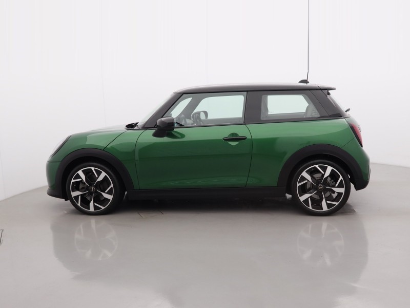 2024 (74) MINI COOPER 1.5 C Exclusive 3dr Auto 5930525