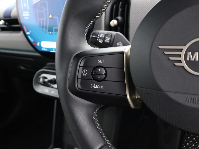 2024 (74) MINI COOPER 1.5 C Exclusive 3dr Auto 5930565