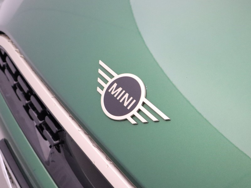 2024 (74) MINI COOPER 1.5 C Exclusive 3dr Auto 5930541