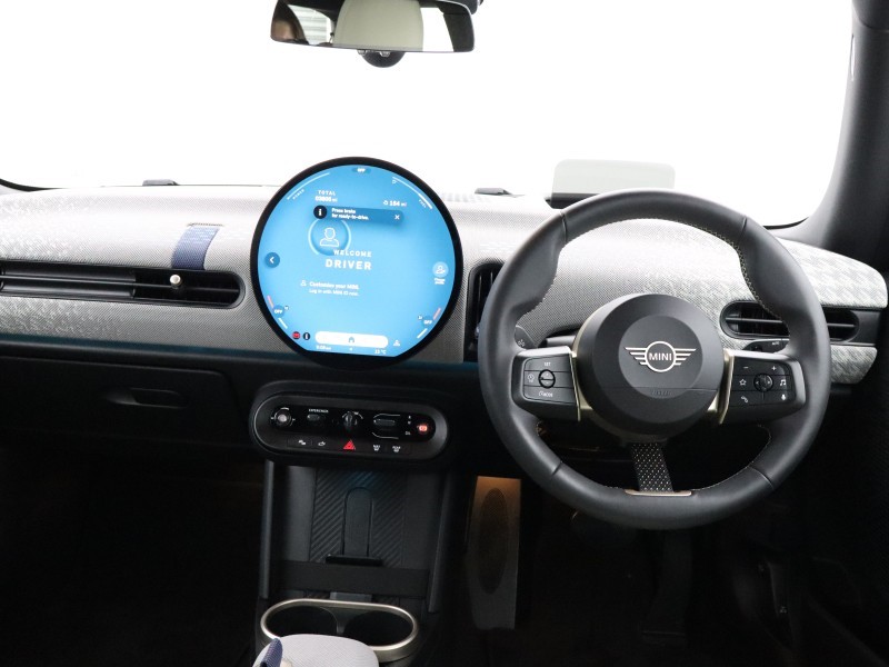 2024 (74) MINI COOPER 1.5 C Exclusive 3dr Auto 5930574