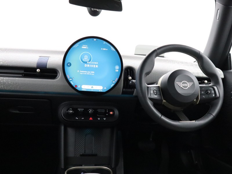 2024 (74) MINI COOPER 1.5 C Exclusive 3dr Auto 5930577