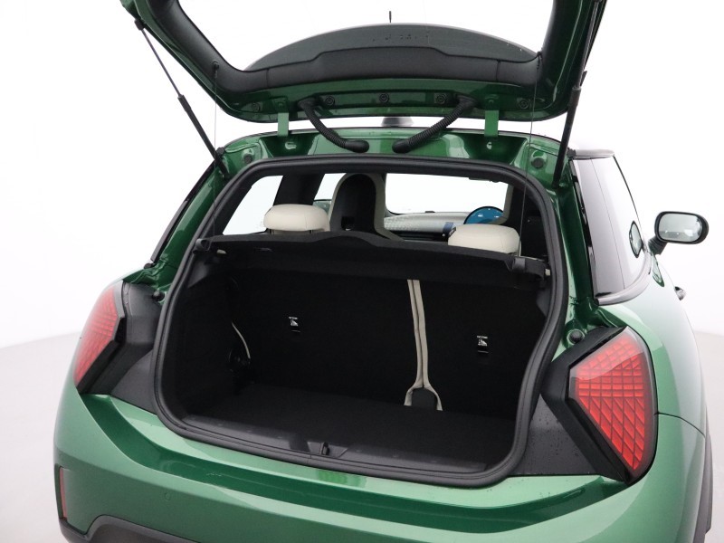2024 (74) MINI COOPER 1.5 C Exclusive 3dr Auto 5930536