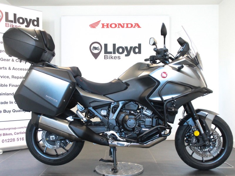 2023 (73) Honda NT1100 DCT Edition