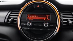 2017 (67) MINI HATCHBACK 1.5 Cooper 3dr 5860375