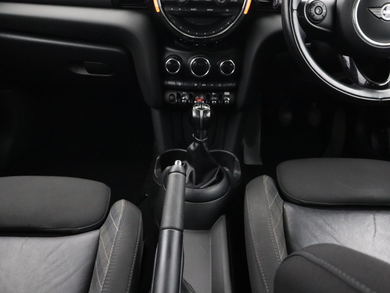 2017 (67) MINI HATCHBACK 1.5 Cooper 3dr 5860391