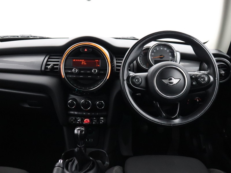 2017 (67) MINI HATCHBACK 1.5 Cooper 3dr 5860389