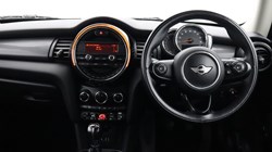 2017 (67) MINI HATCHBACK 1.5 Cooper 3dr 5860389