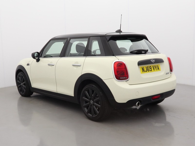 2019 (69) MINI HATCHBACK 1.5 Cooper Classic II 5dr 5833023