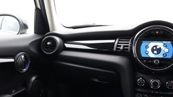 2019 (69) MINI HATCHBACK 1.5 Cooper Classic II 5dr 5833072