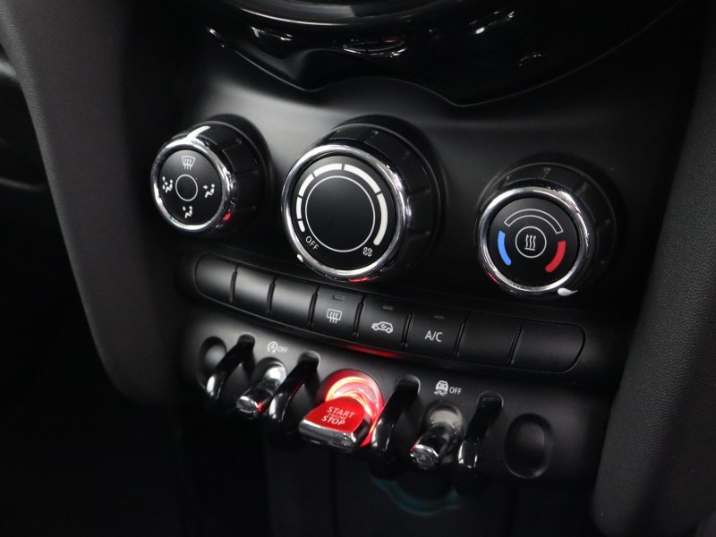 2019 (69) MINI HATCHBACK 1.5 Cooper Classic II 5dr 5833052