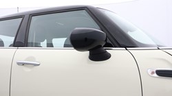 2019 (69) MINI HATCHBACK 1.5 Cooper Classic II 5dr 5833039