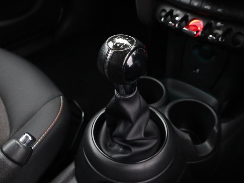 2019 (69) MINI HATCHBACK 1.5 Cooper Classic II 5dr 5833050