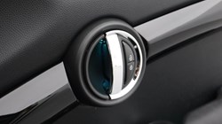 2019 (69) MINI HATCHBACK 1.5 Cooper Classic II 5dr 5833045