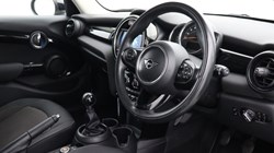 2019 (69) MINI HATCHBACK 1.5 Cooper Classic II 5dr 5833040