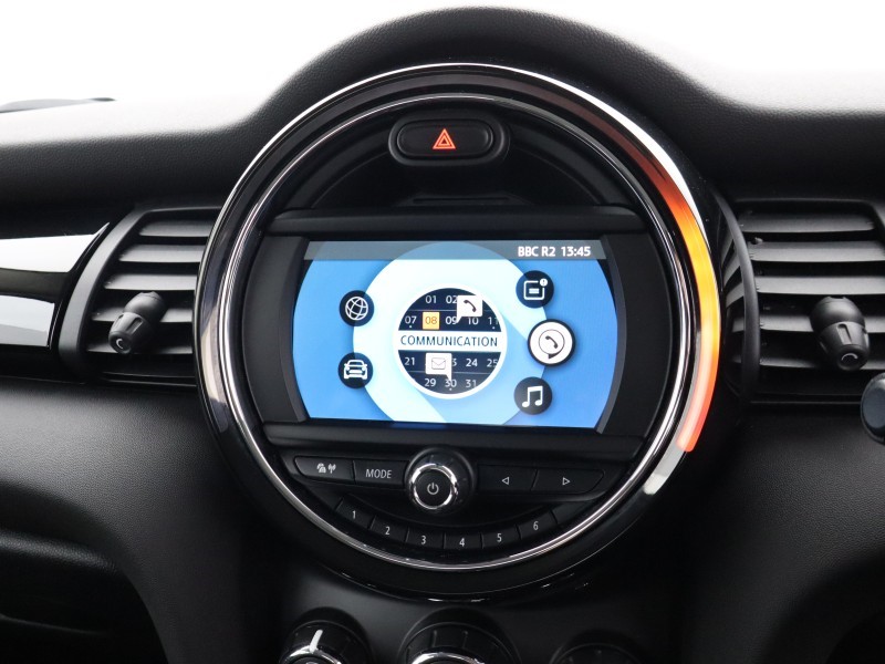 2019 (69) MINI HATCHBACK 1.5 Cooper Classic II 5dr 5833055