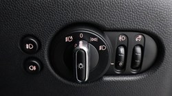 2019 (69) MINI HATCHBACK 1.5 Cooper Classic II 5dr 5833047
