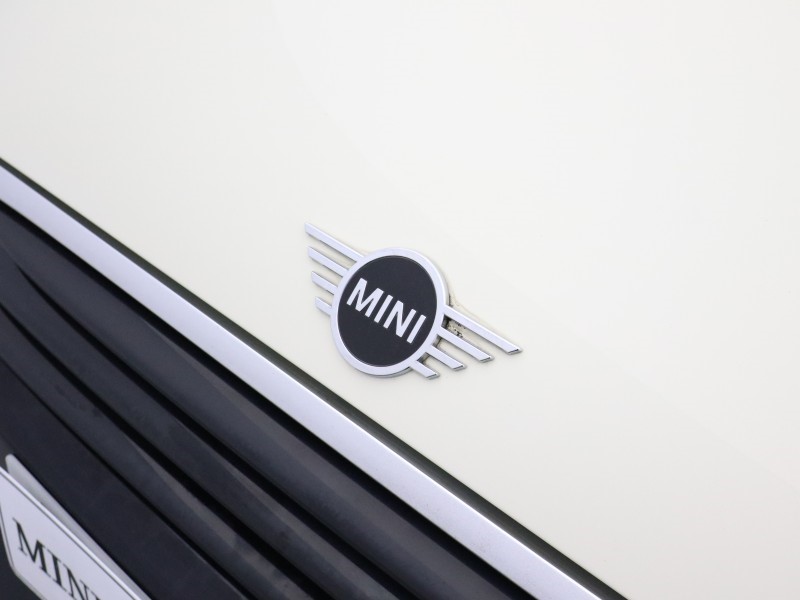 2019 (69) MINI HATCHBACK 1.5 Cooper Classic II 5dr 5833038