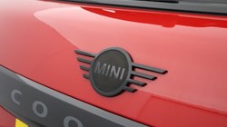 2024 (74) MINI COOPER 2.0 S Sport 5dr Auto 5924423