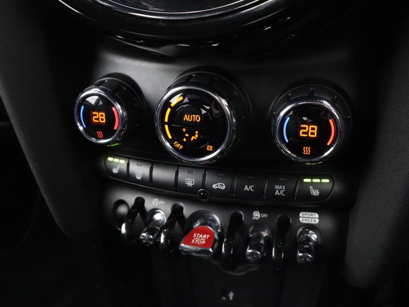 2022 (72) MINI HATCHBACK 1.5 Cooper Exclusive 3dr Auto 5921919