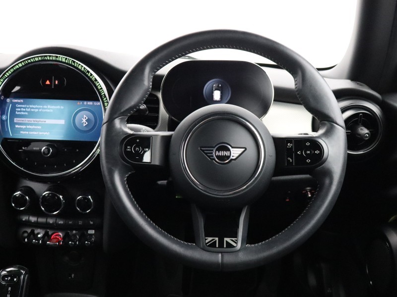 2022 (72) MINI HATCHBACK 1.5 Cooper Exclusive 3dr Auto 5921930
