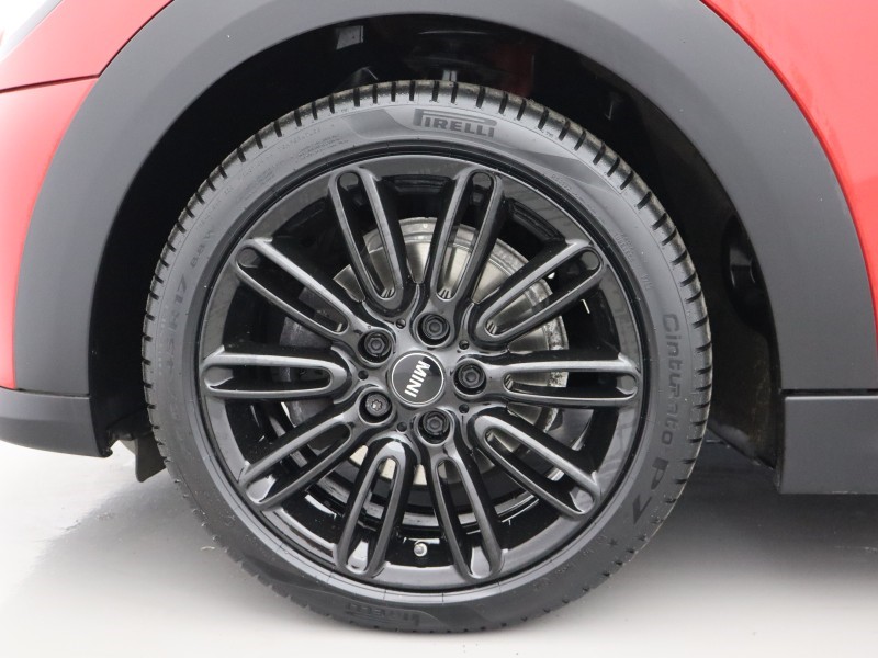 2022 (72) MINI HATCHBACK 1.5 Cooper Exclusive 3dr Auto 5921887